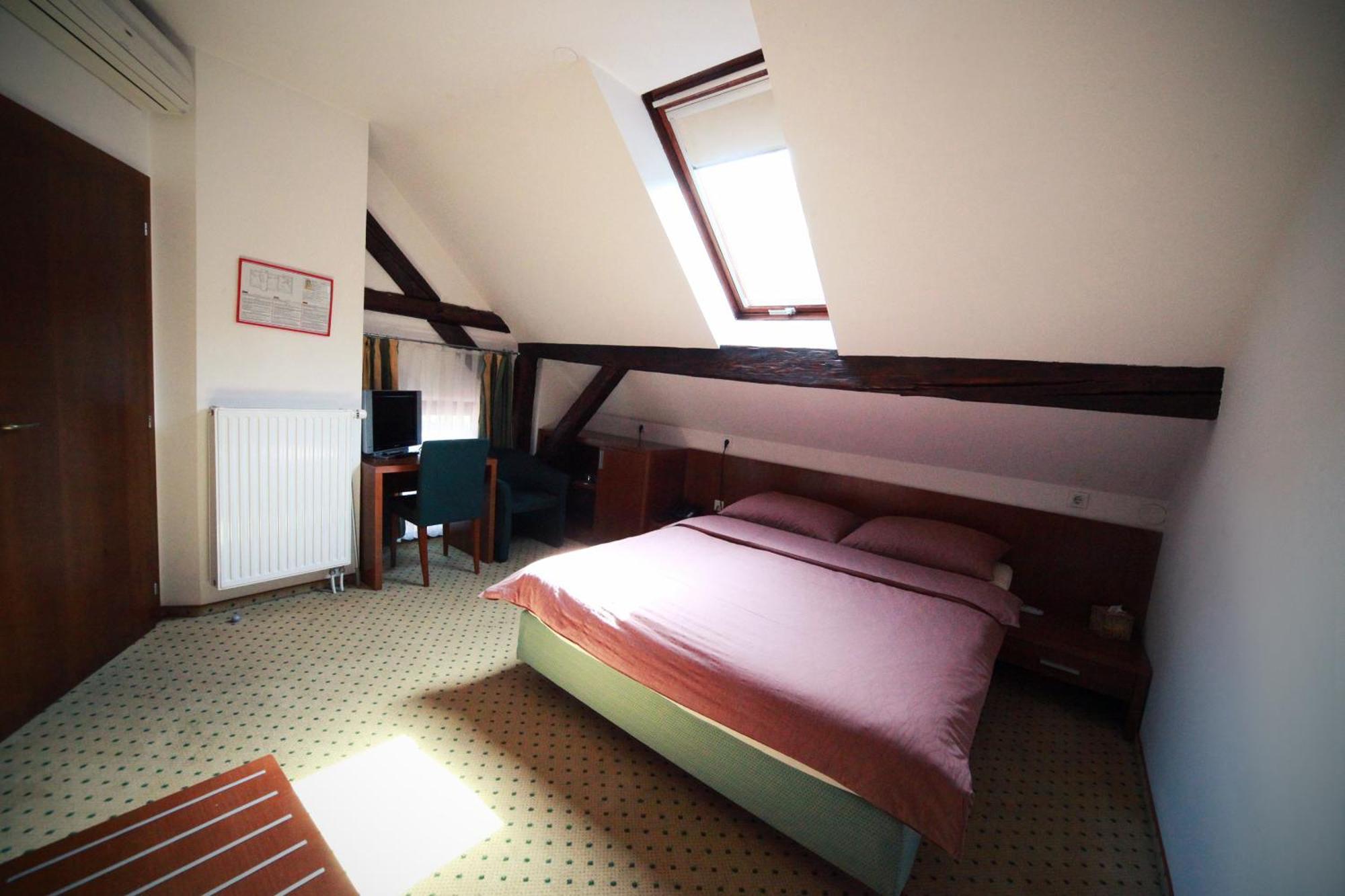 Guest House Pri Vodniku Ljubljana Kültér fotó